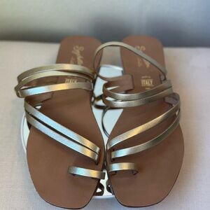 Seychelles summer rain Metallic Gold Strappy Sandals